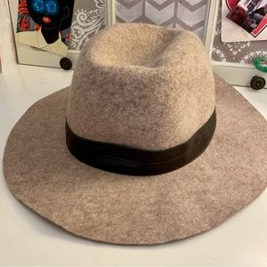 Tan felt hat